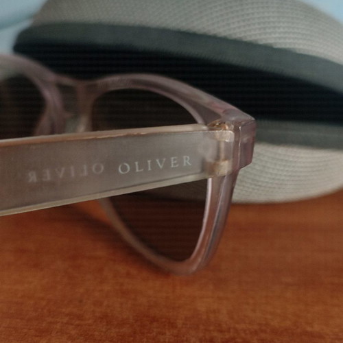 Oliver sunglasses used with case
