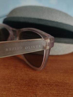 Oliver sunglasses used with case