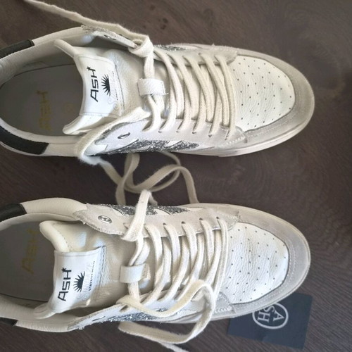 Ash Moonlight Sneakers size 40 like new, off white silver black