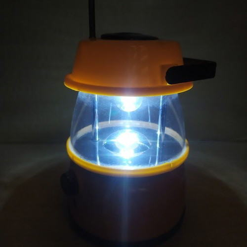 Camping lantern radio like new with fluorescent lamp and speaker