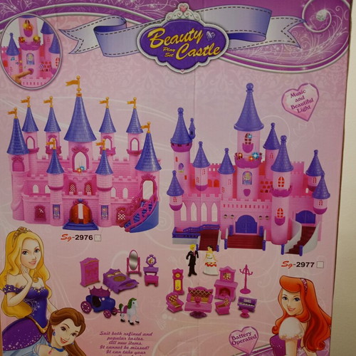 Beauty Castle My Dream playset like new with royal carriage, furniture & figures