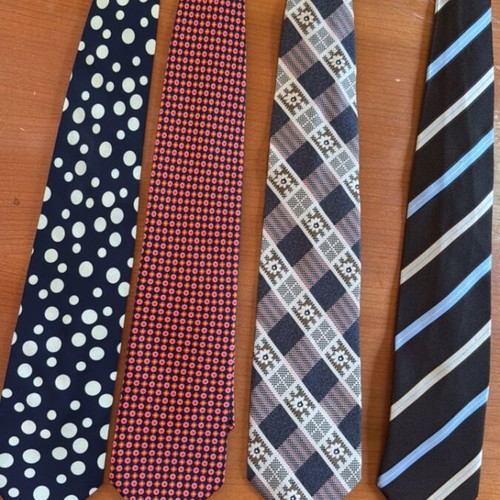 Silk ties set of 4 like new, multicolored