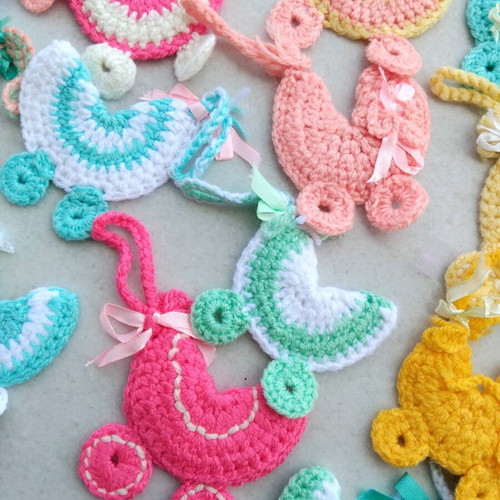 Crocheted baby shower favors pack of 25, pram design, new