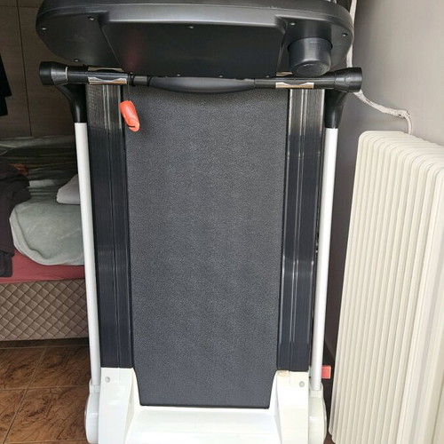 XFit 19 treadmill like new, foldable under bed with safety key