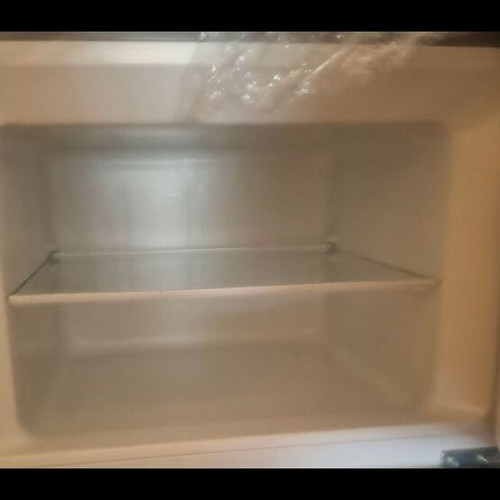 Hinense refrigerator used, height 1.44m, width 0.5m