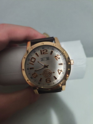 Women's watch like new with full battery