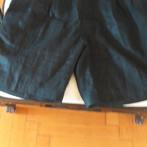 Women’s set of shorts and blouse used, black linen