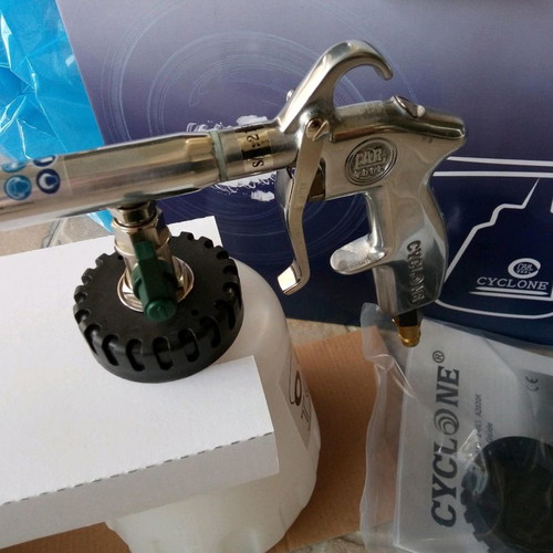 Tornador cleaning gun new with air pressure