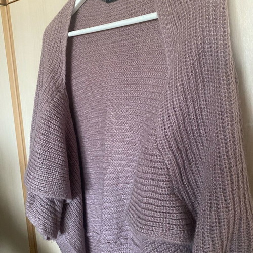 Sisley cardigan like new, purple-lilac wool with short sleeves
