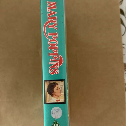Mary Poppins videocassette like new