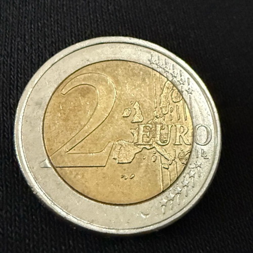2€ Europe collectible coin like new with cutting errors 2002