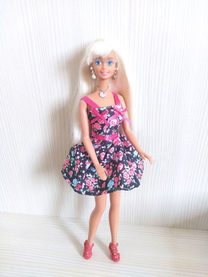 Barbie Sparkle Beach doll 1995 new