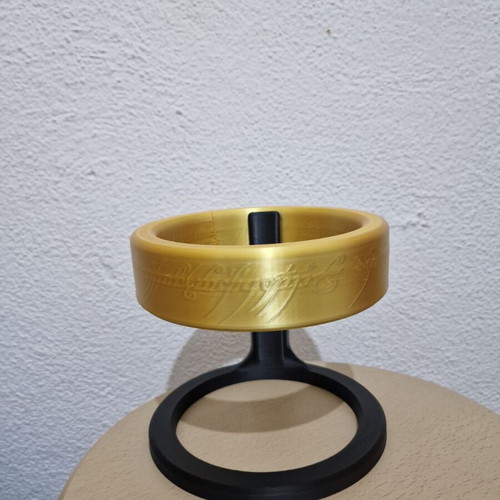 The One Ring Lamp like new with LED light and switch