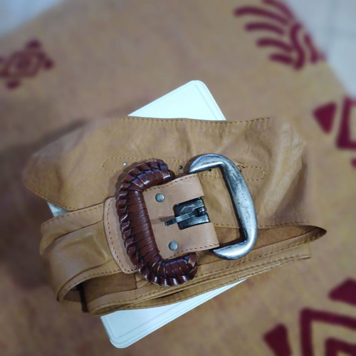 Women’s suede belt used, light brown, brand Bettina