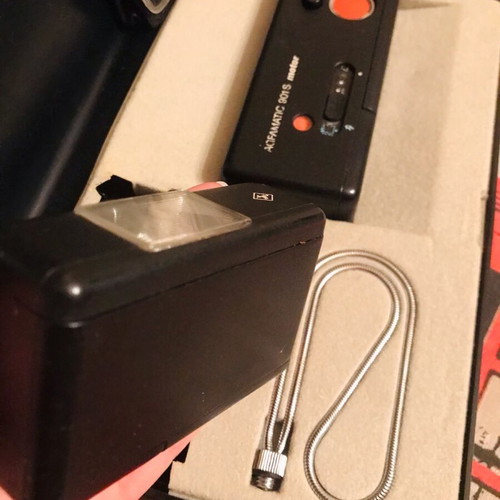 Agfamatic 901S vintage camera used with flash and case complete set