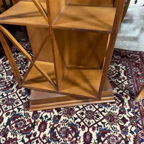Varagkis bookshelf light color like new