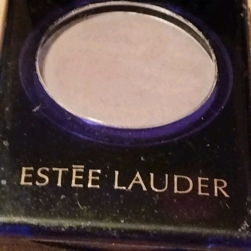 Estee Lauder single eyeshadow Violet like new