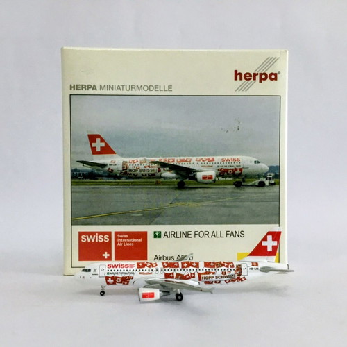 Herpa Airbus A320 Swiss collectible model airplane 1/400 scale new
