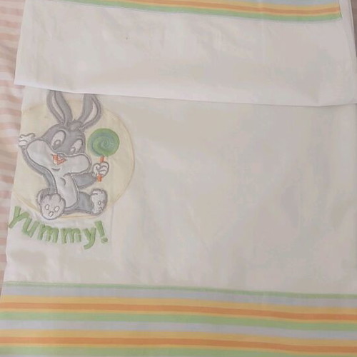 Crib sheets like new, 4 sets of 3 pieces and 3 fitted sheets