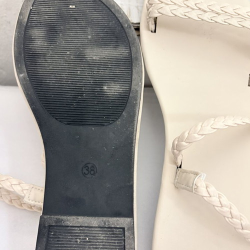 White sandals size 38 like new