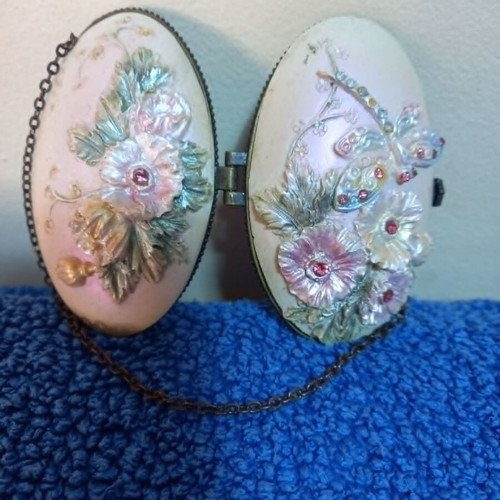 French porcelain mirror used, made in 1940, 8.5x6 cm