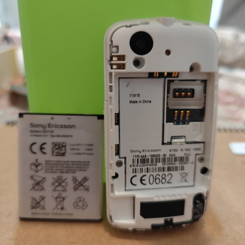 Sony Ericsson Spiro W100i used, white