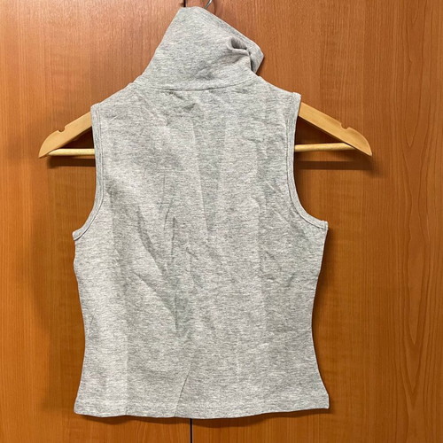 Attrattivo Women's Sleeveless Top Gray Size S New