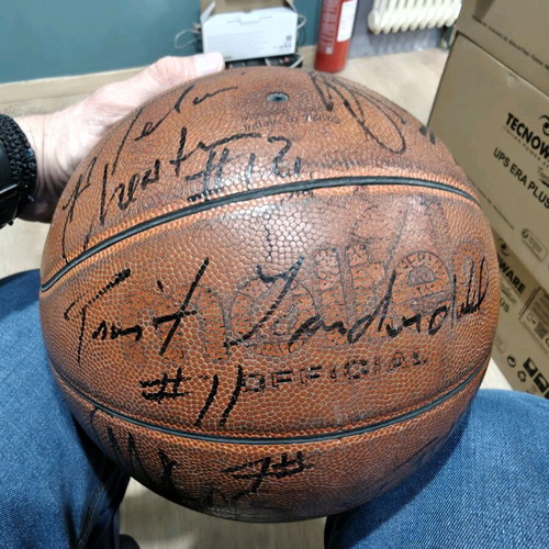 Molten basketball used with signatures of Peristeri team 1996