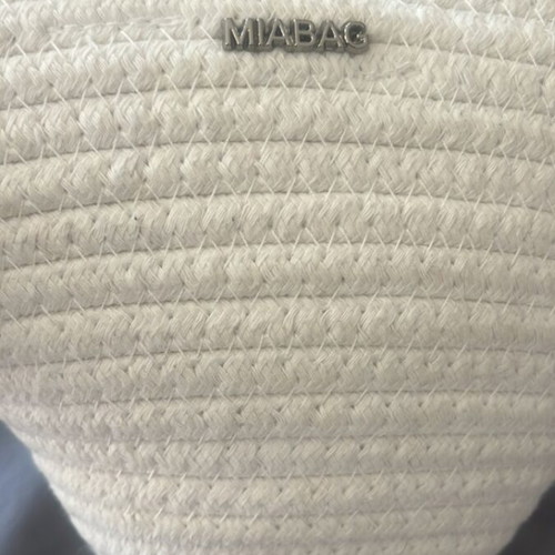 Miabag crossbody bag like new, beige knitted beach tote
