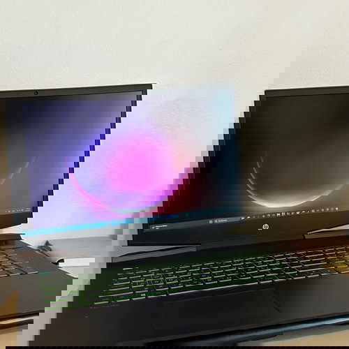 HP Pavilion Gaming 17 като нов с Intel Core i7, 32GB RAM, 512GB SSD