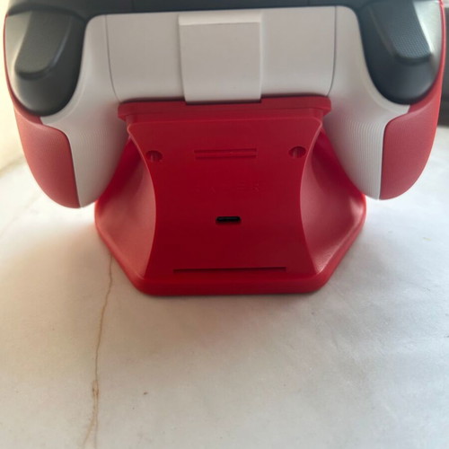 Xbox Series Controller Pulse Red with Razer Quick Charging Stand like new