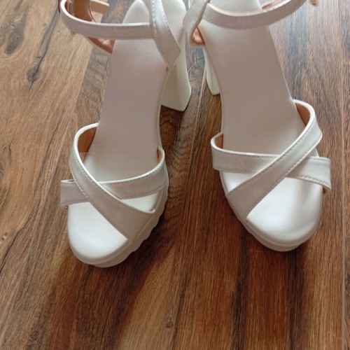 White women's high-heeled sandals new, size 36, 9 cm heel