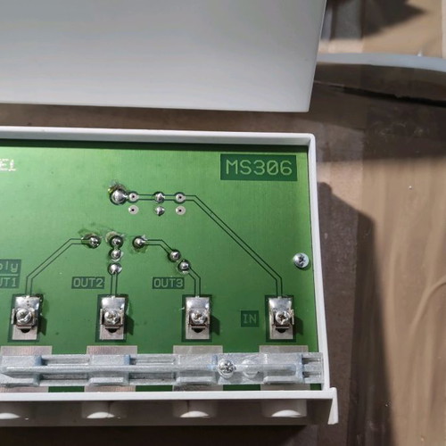 Matel Electronics MS306 Mast Splitters new