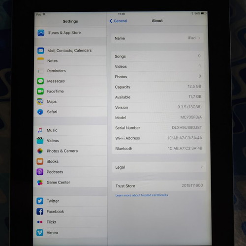 Apple iPad 3rd generation with charger and case