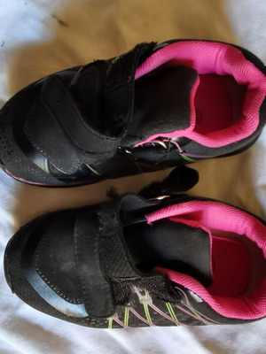 Children's sports shoes used, size 26