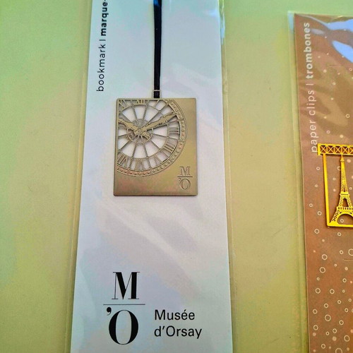 Bookmarks from Paris new