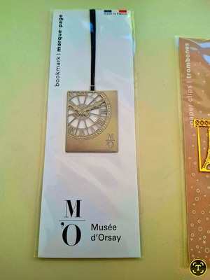 Bookmarks from Paris new