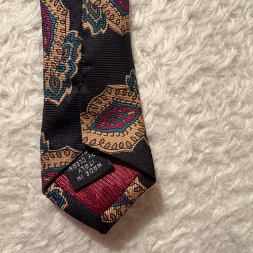 Vintage silk tie like new