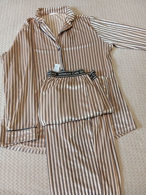Σετ πιτζάμες Yamamay size XL σαν καινούργιο, μαύρο και χρυσαφί