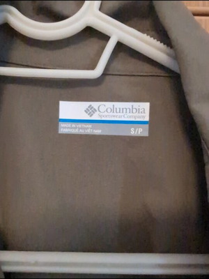 Columbia men's dress shirt, brand new, green, one size