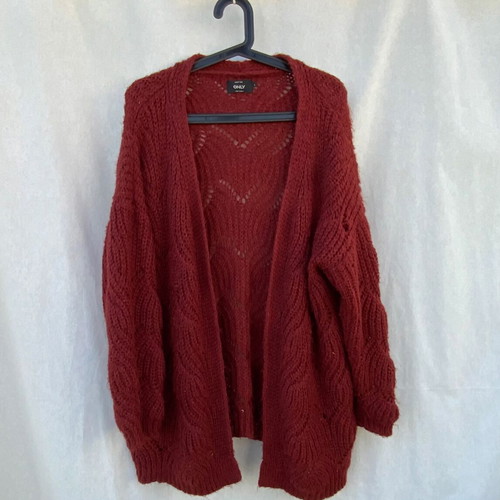 Wool cardigan used wine color size L brand Only with small hole