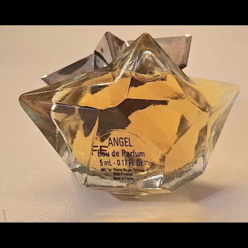 Angel Mugler limited edition perfume set with ring and compact