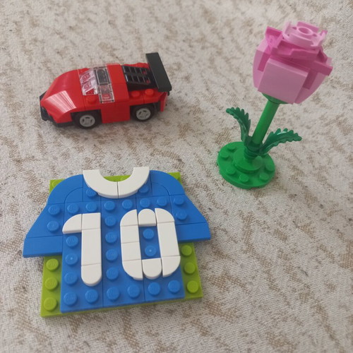 Lego set of 3 Botanicals, Formula, Jersey like new