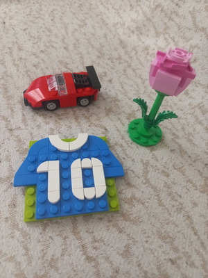 Lego set of 3 Botanicals, Formula, Jersey like new