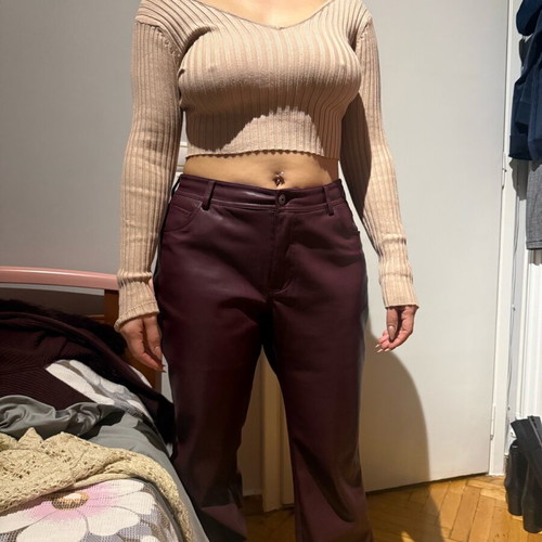 Beige ribbed top like new A.L.E.