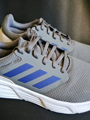Adidas Galaxy 6 M 41 1/3 γκρι σαν καινούργιο αθλητικό παπούτσι