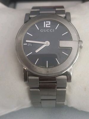 Gucci 101J αντρικό ρολόι σαν καινούργιο, γκρι και ασημί