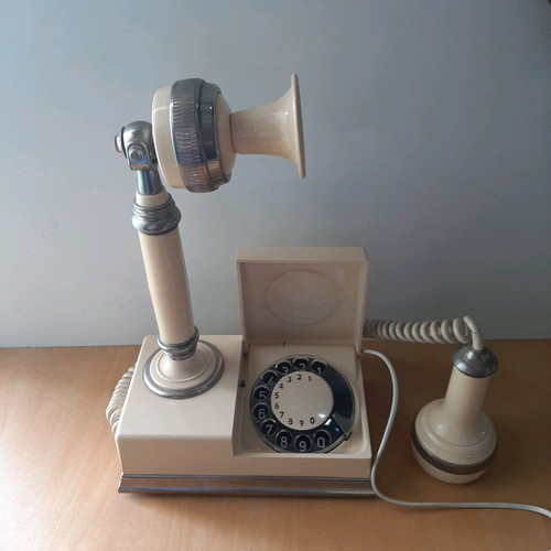Telephone from the 60s-70s like new, vintage