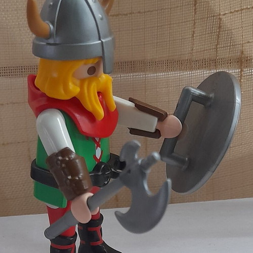 Playmobil set 4599 Viking used missing shield sticker and sword