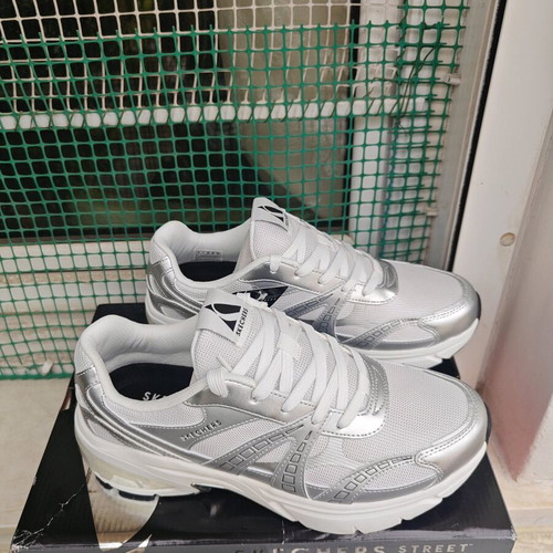 Skechers Stellar athletic shoes new, silver, size 43